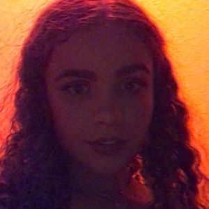 Meet your Posher, Kenzi